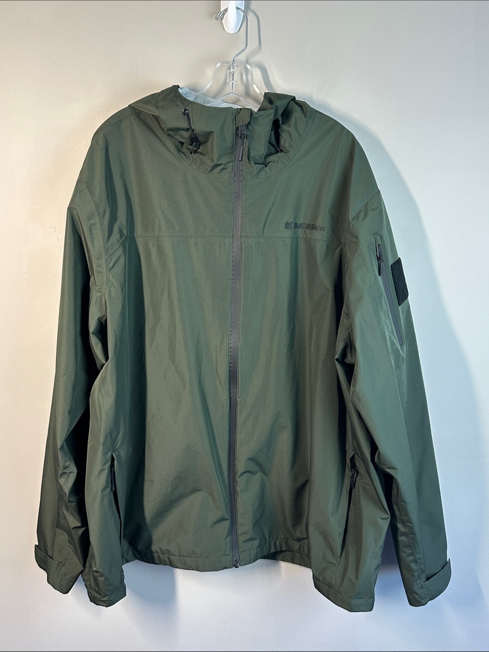 Baerskin Rain Jacket Dark Green Size XXL Gorpcore Utility
Outdoor